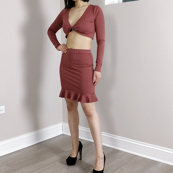 Boohoo Dresses & Skirts - Boohoo Ruffle trim ribbed twist front co-ord